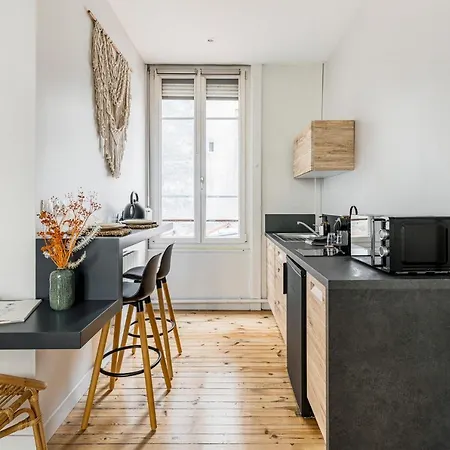 Apartman Haley Jungle - Jungle Chic Studio Hyper Centre Saint-Étienne